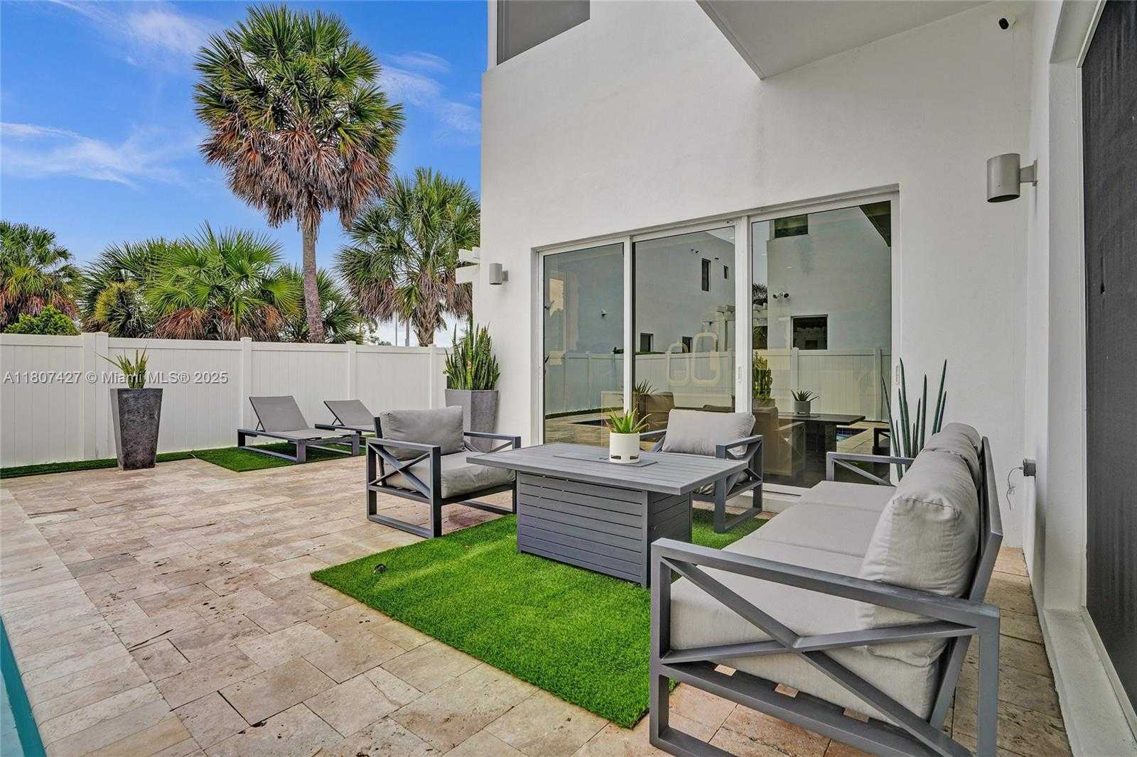 Small Image of 9995 NORTH WEST 75TH ST, Doral Number 13