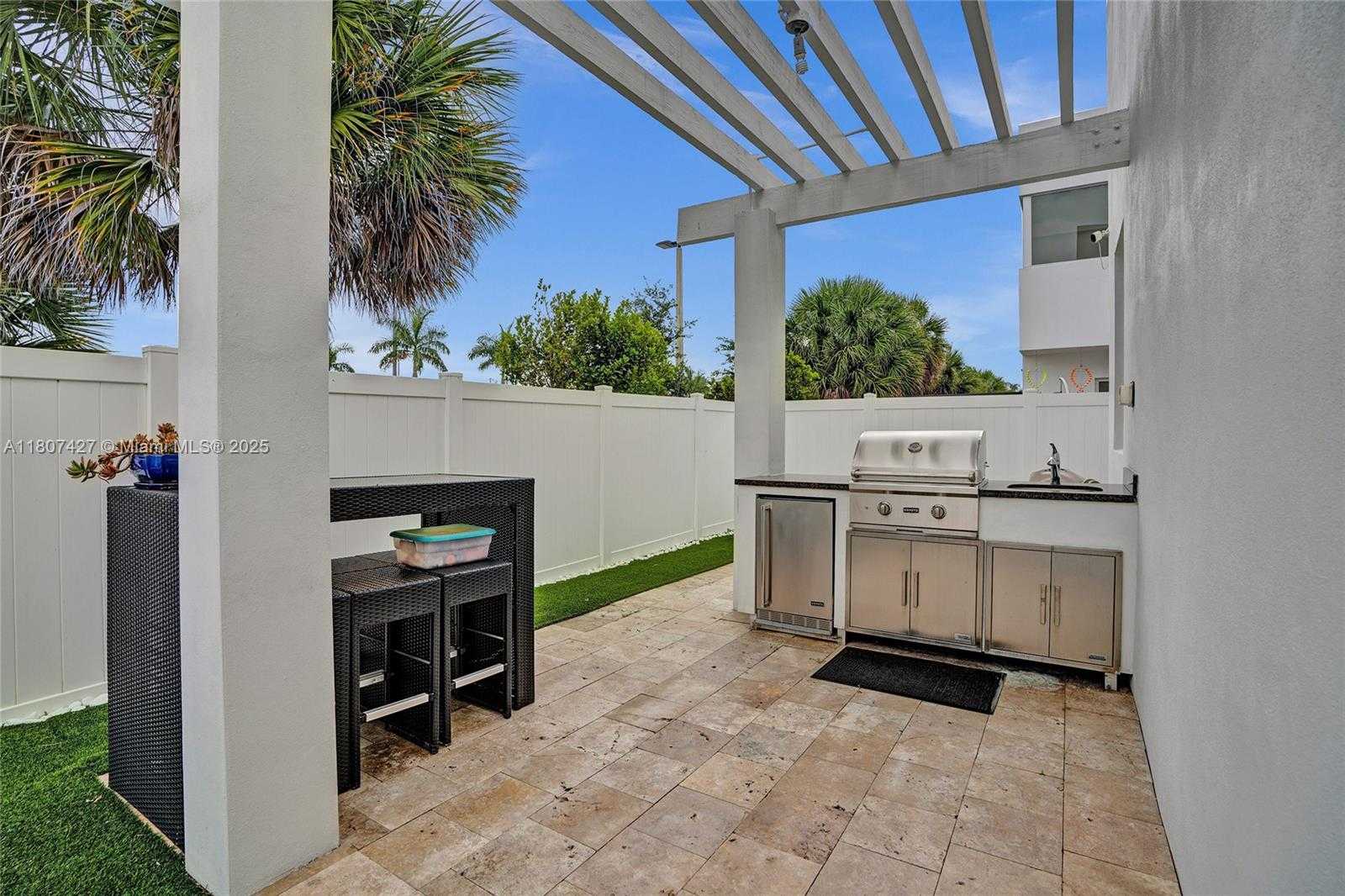 Small Image of 9995 NORTH WEST 75TH ST, Doral Number 14