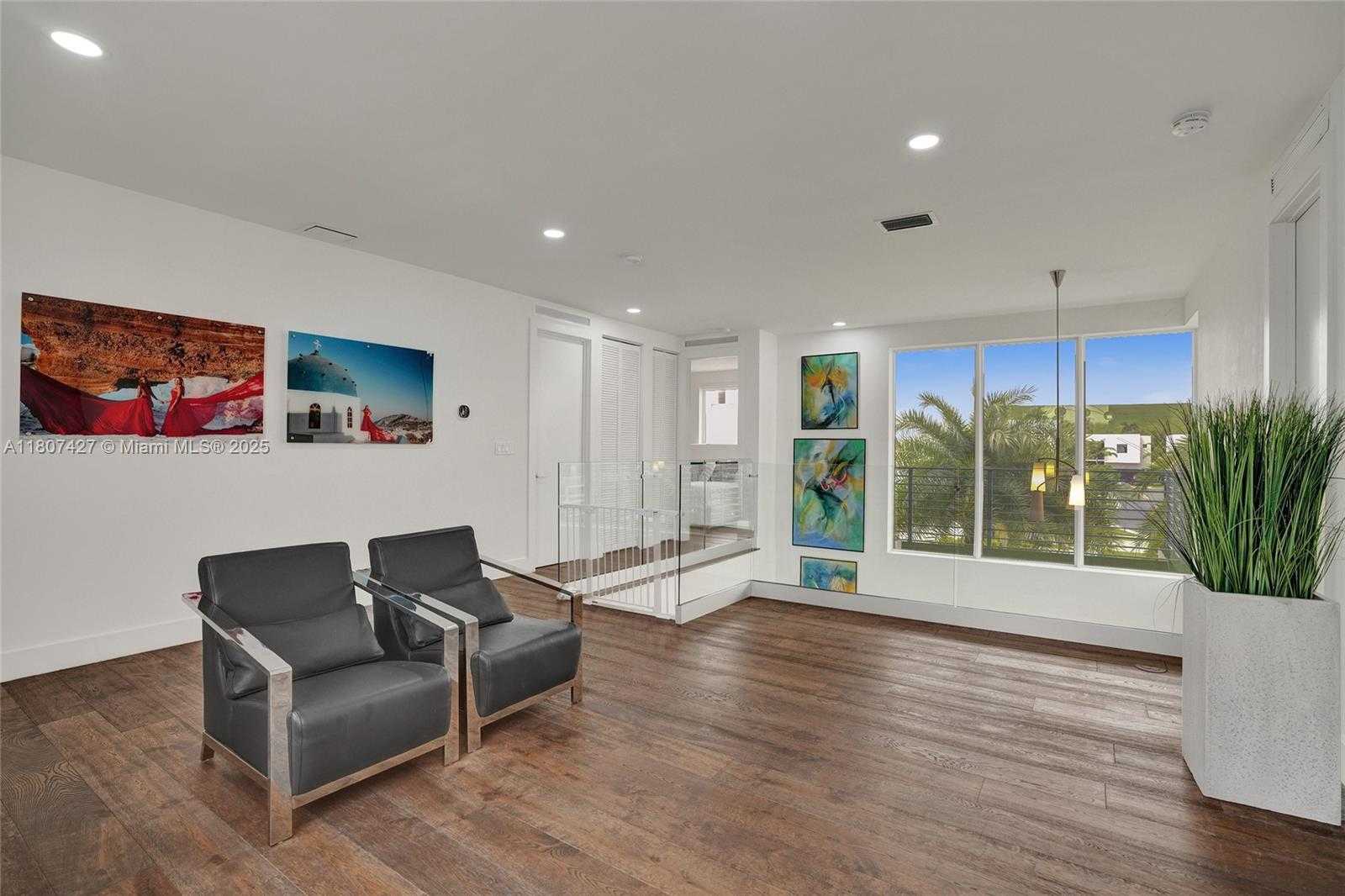 Small Image of 9995 NORTH WEST 75TH ST, Doral Number 17