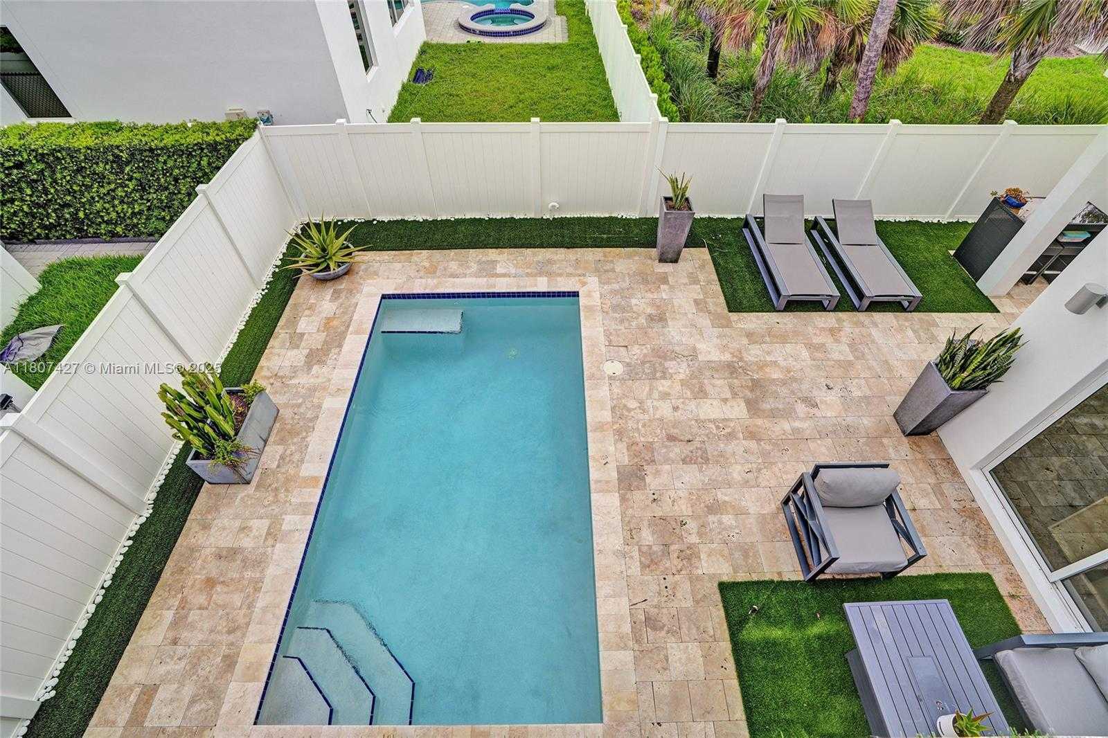 Small Image of 9995 NORTH WEST 75TH ST, Doral Number 24