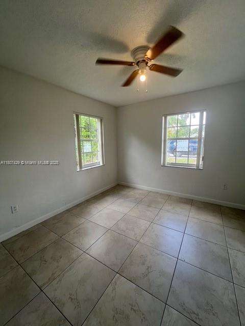 Small Image of 15510 LEISURE DR, Homestead Number 13