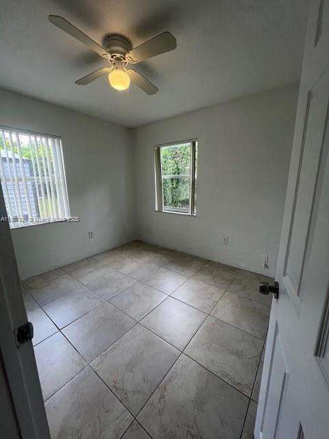 Small Image of 15510 LEISURE DR, Homestead Number 14