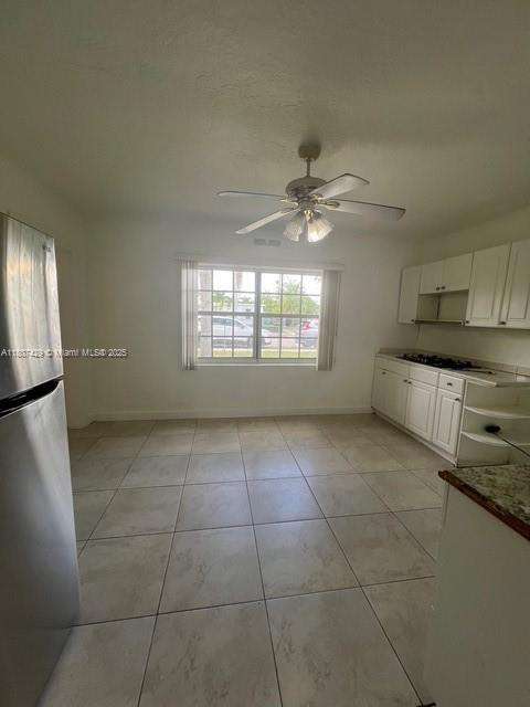 Small Image of 15510 LEISURE DR, Homestead Number 17