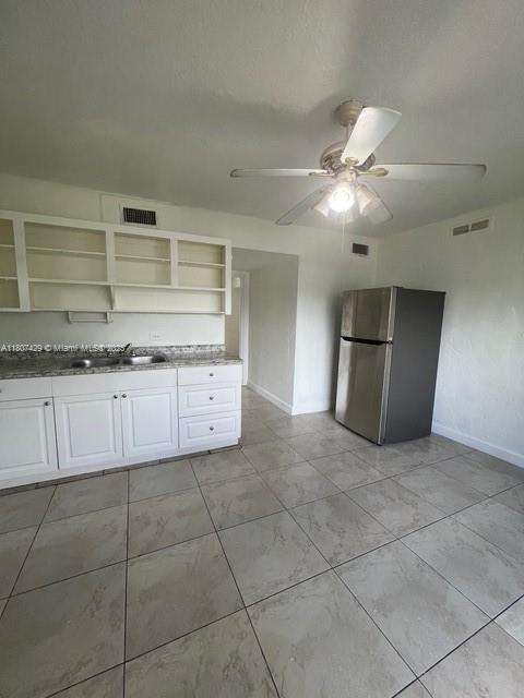 Small Image of 15510 LEISURE DR, Homestead Number 18