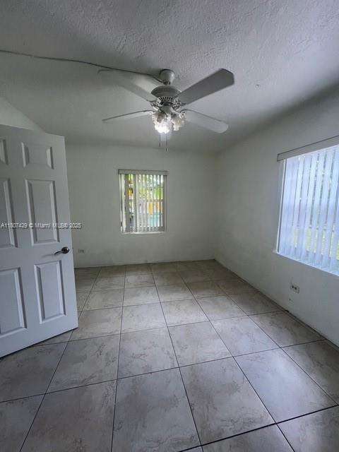Small Image of 15510 LEISURE DR, Homestead Number 20