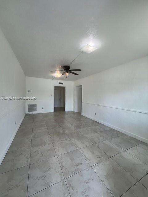 Small Image of 15510 LEISURE DR, Homestead Number 9