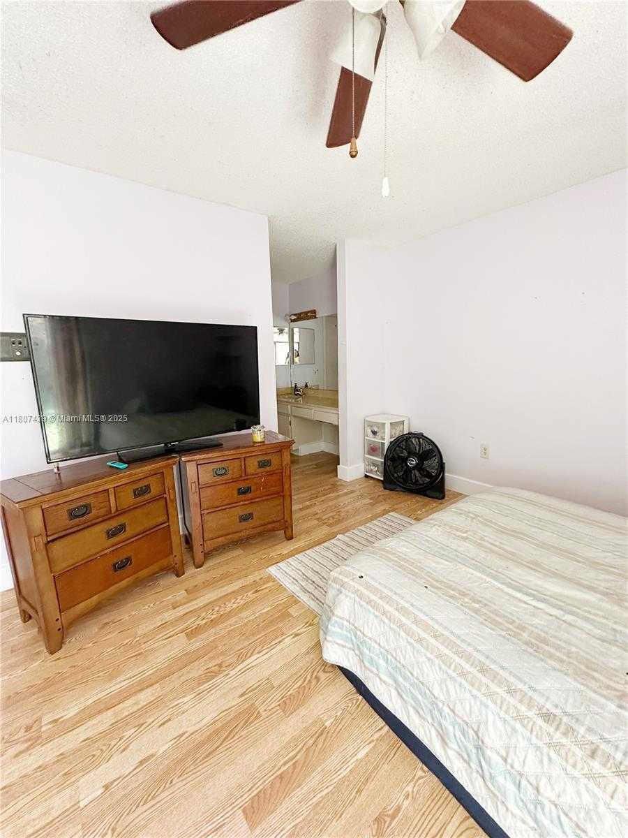 Small Image of 13244 SOUTH WEST 108TH ST CIR, Miami Number 13