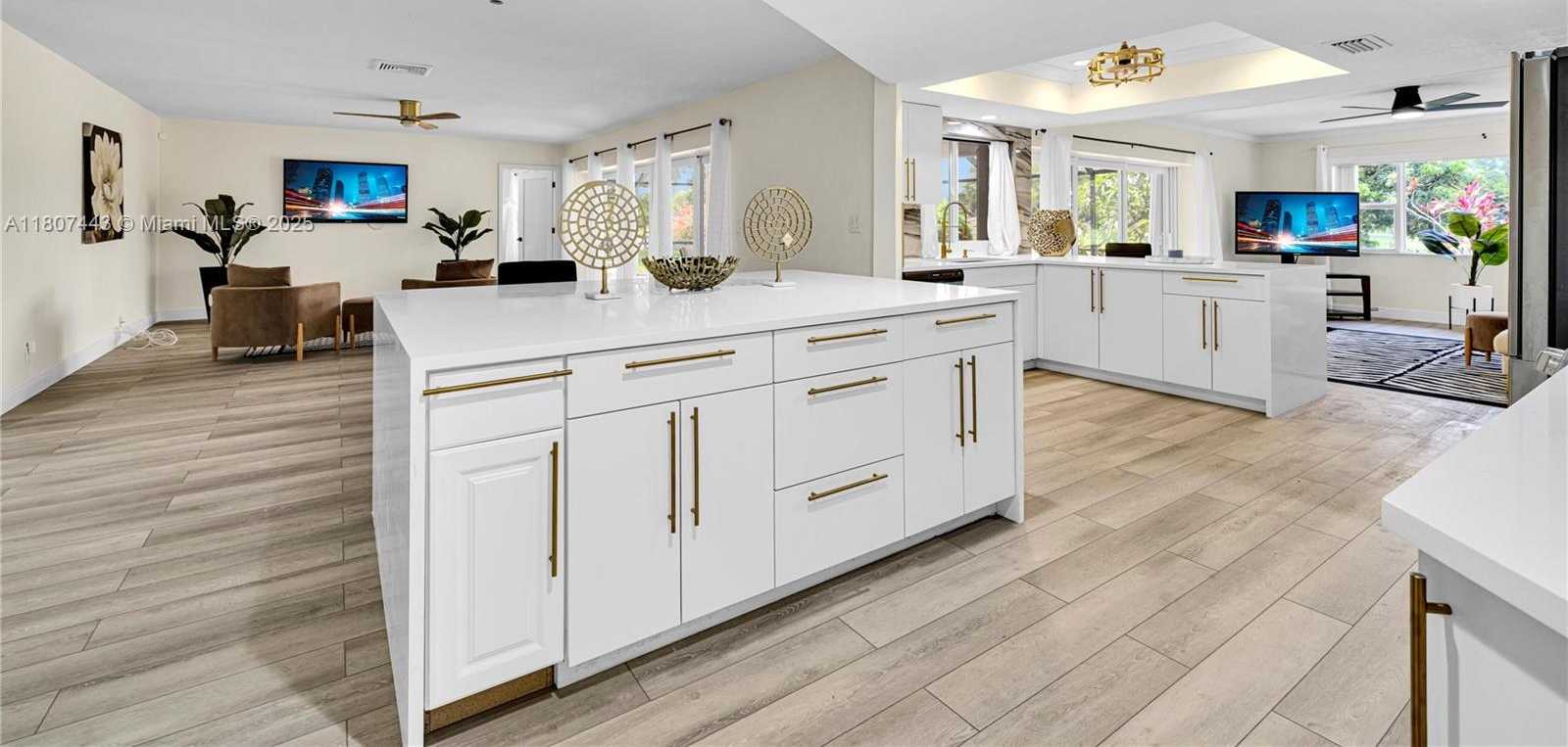 Small Image of 5706 GUAVA DR, Tamarac Number 20