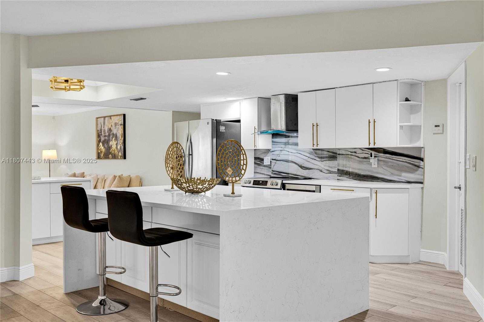 Small Image of 5706 GUAVA DR, Tamarac Number 21