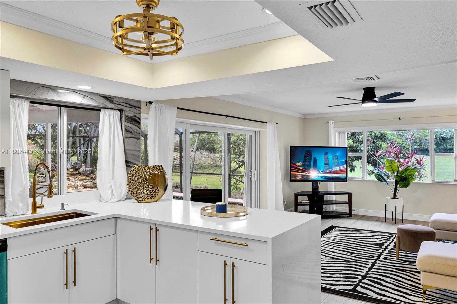 Small Image of 5706 GUAVA DR, Tamarac Number 24