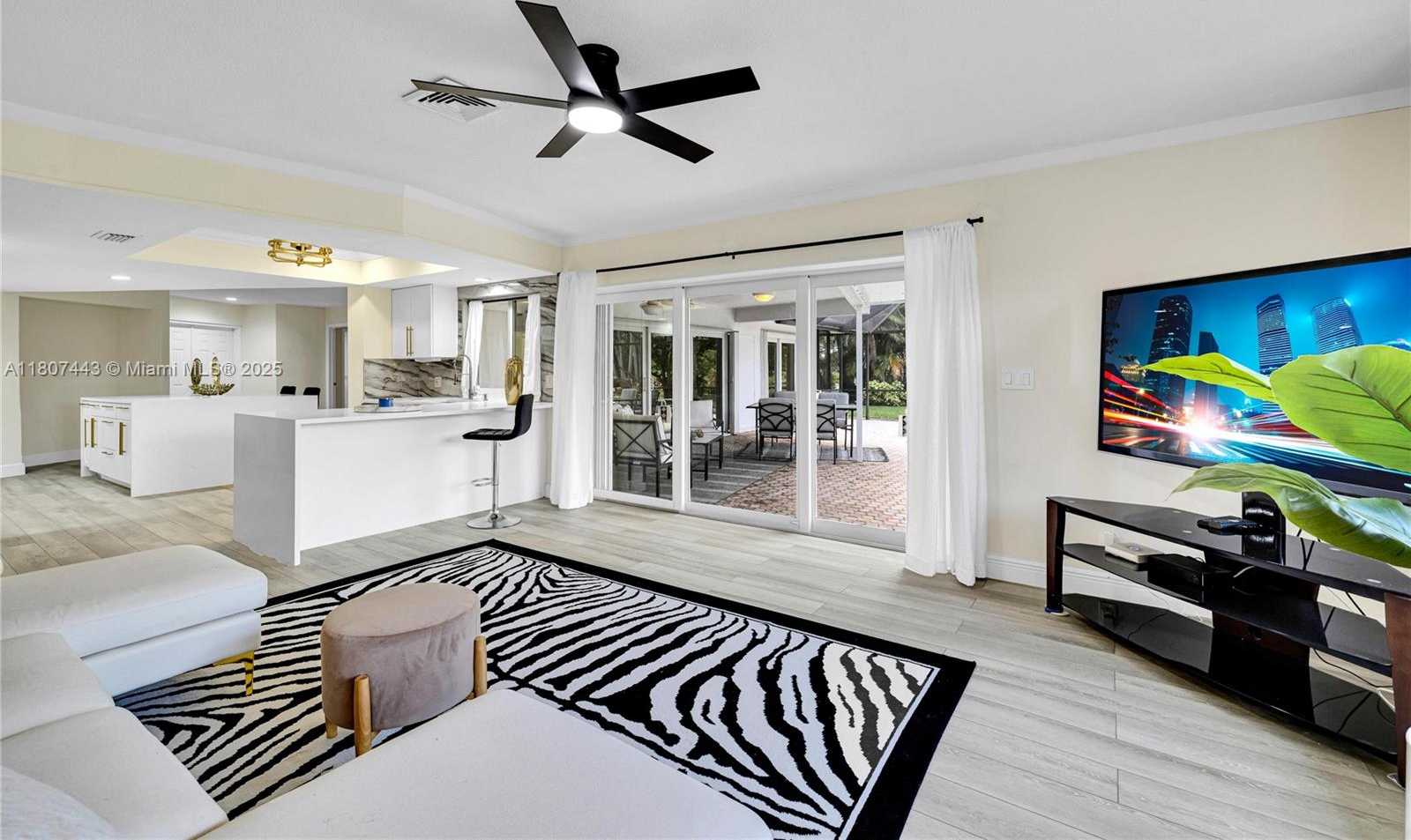 Small Image of 5706 GUAVA DR, Tamarac Number 26
