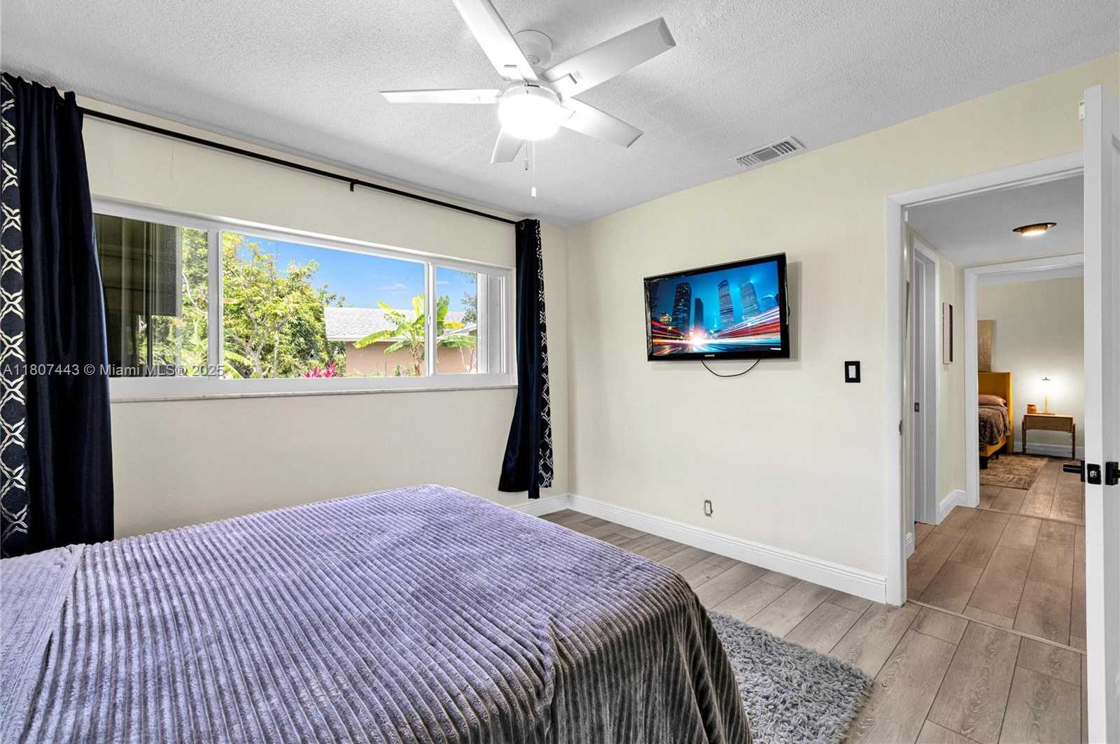 Small Image of 5706 GUAVA DR, Tamarac Number 34