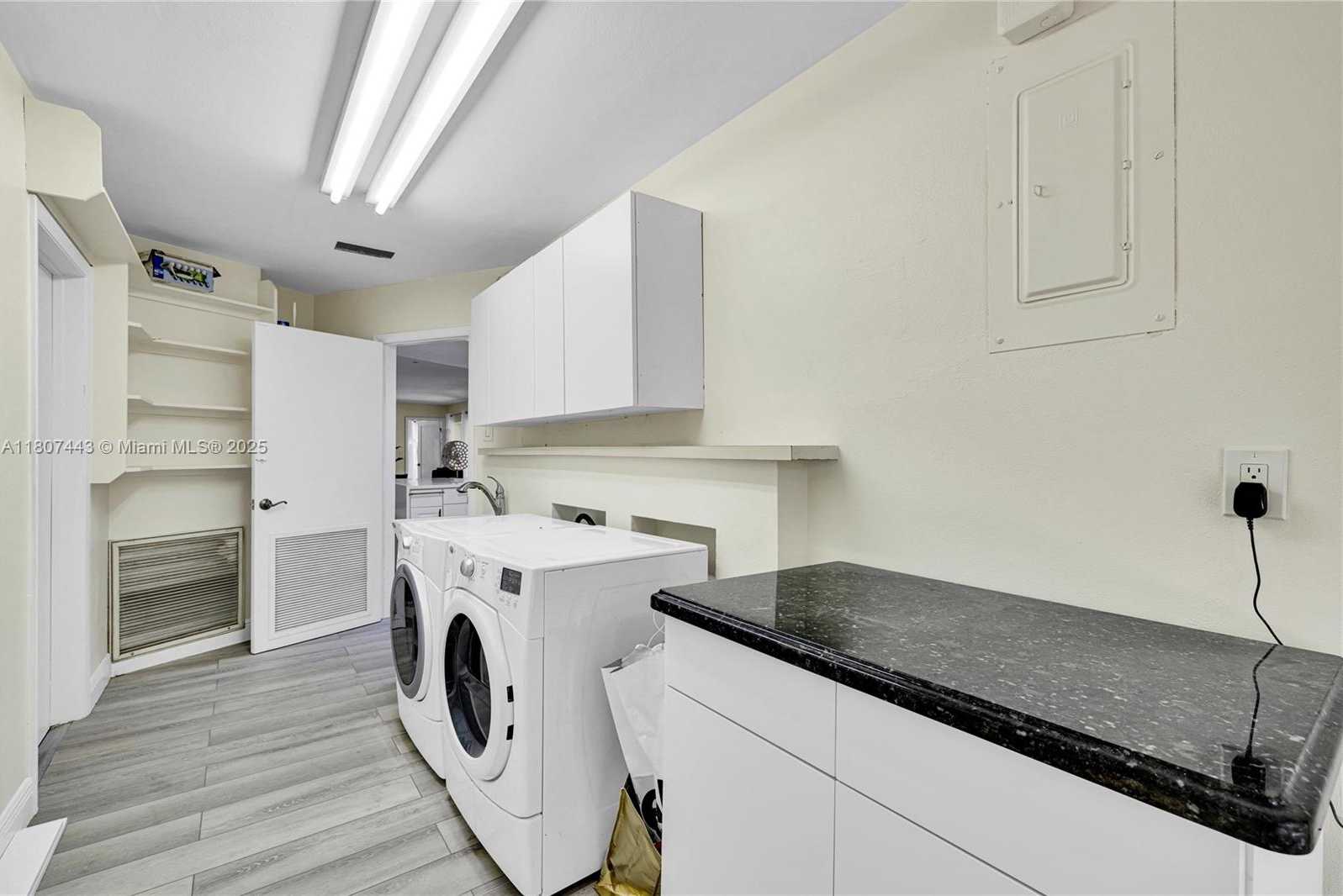 Small Image of 5706 GUAVA DR, Tamarac Number 50