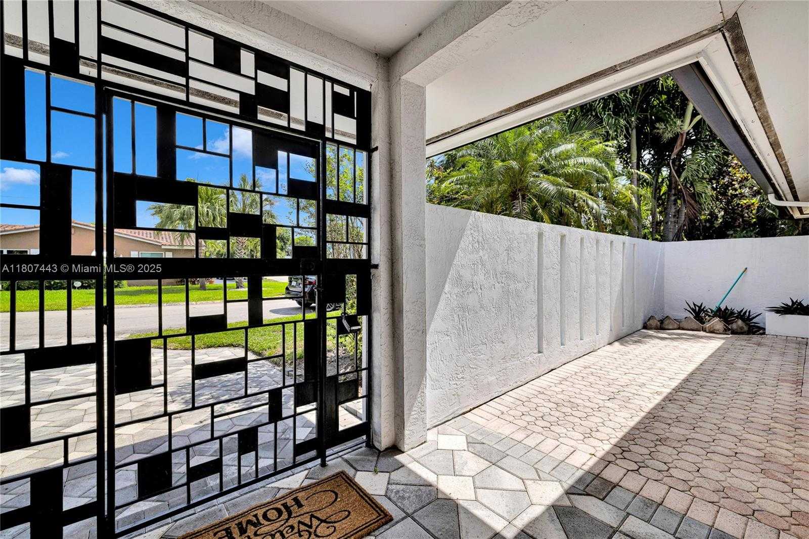 Small Image of 5706 GUAVA DR, Tamarac Number 52