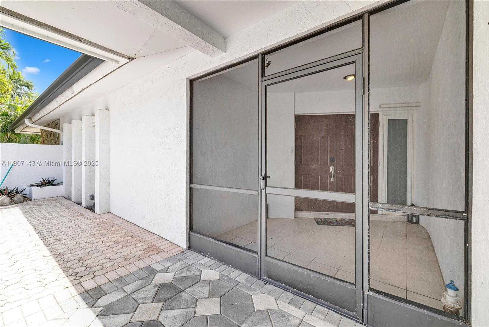 Small Image of 5706 GUAVA DR, Tamarac Number 53