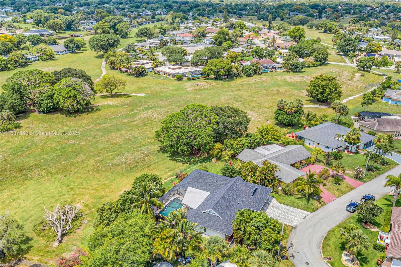 Small Image of 5706 GUAVA DR, Tamarac Number 65