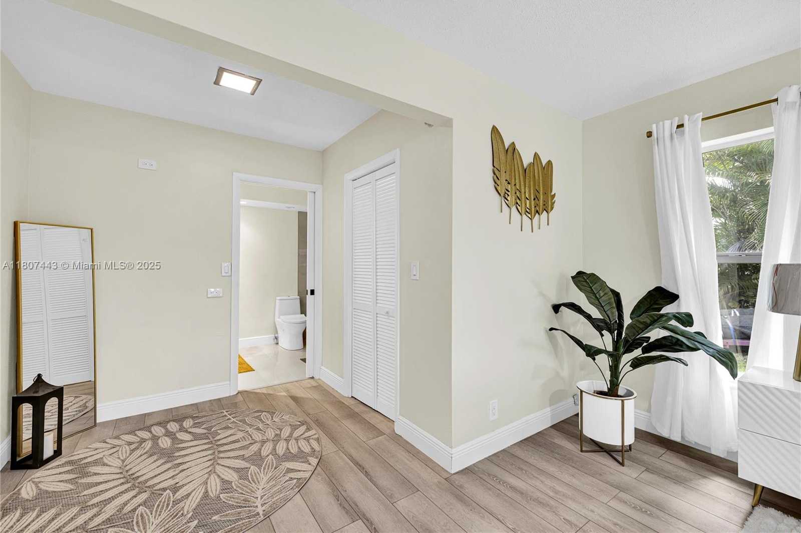 Small Image of 5706 GUAVA DR, Tamarac Number 8
