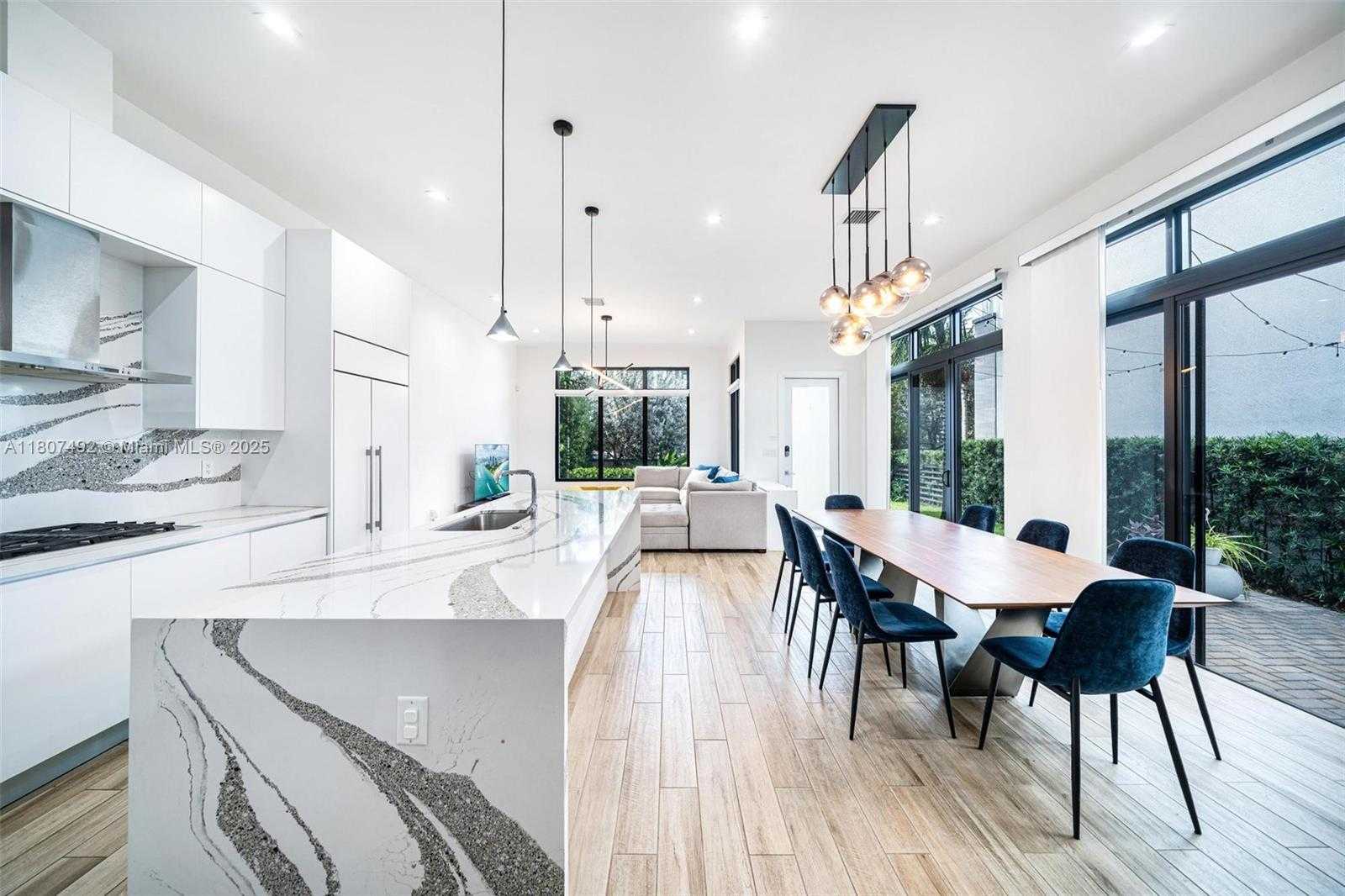 Small Image of 8231 NORTH WEST 43RD ST, Doral Number 2