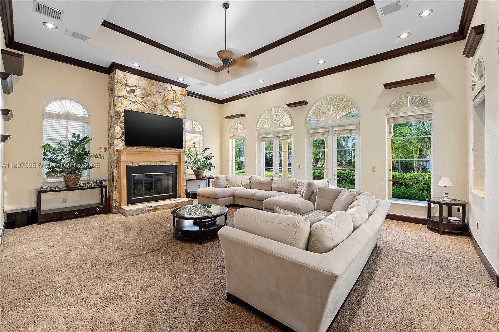 Small Image of 18451 SOUTH WEST 158TH ST, Miami Number 10