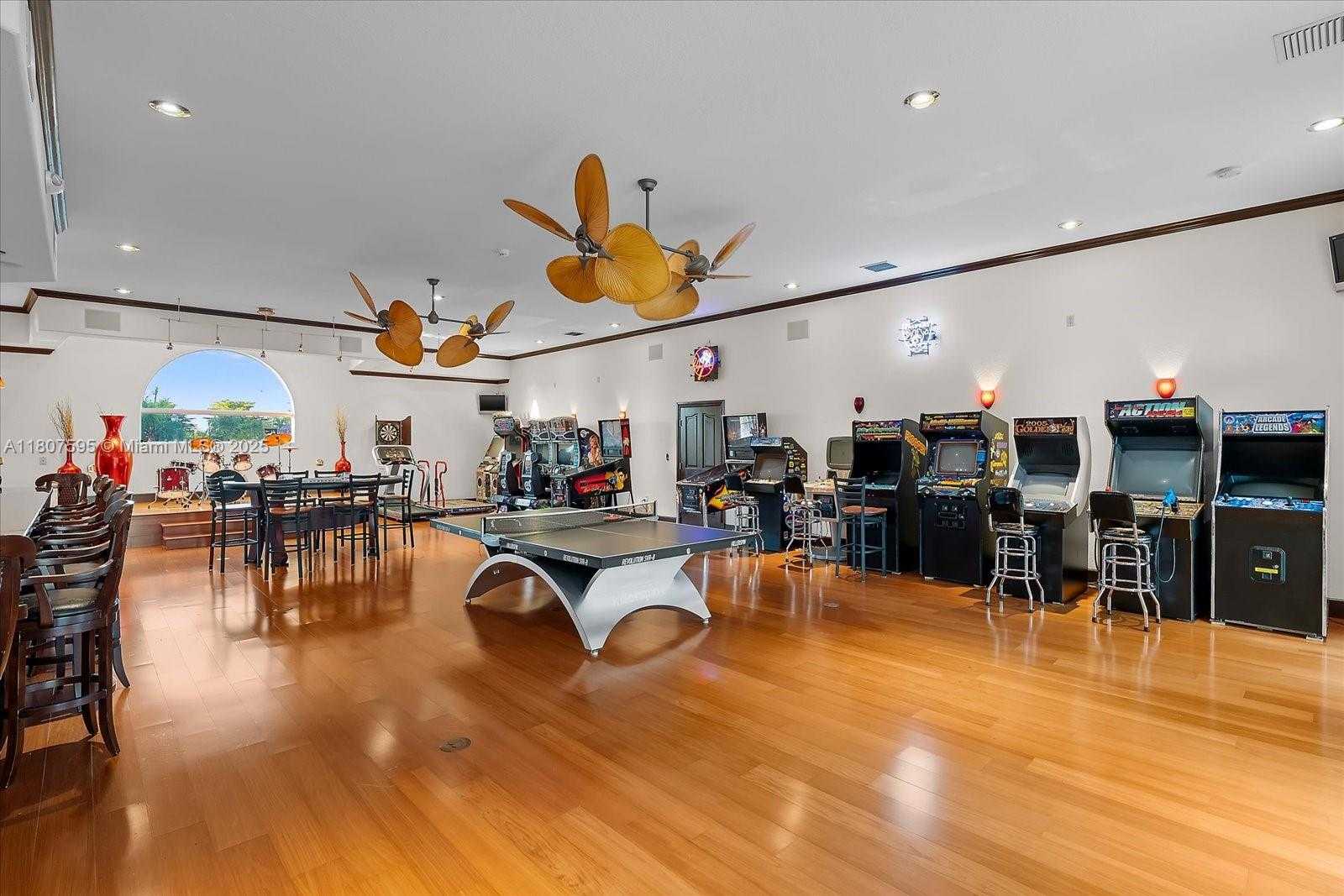 Small Image of 18451 SOUTH WEST 158TH ST, Miami Number 14