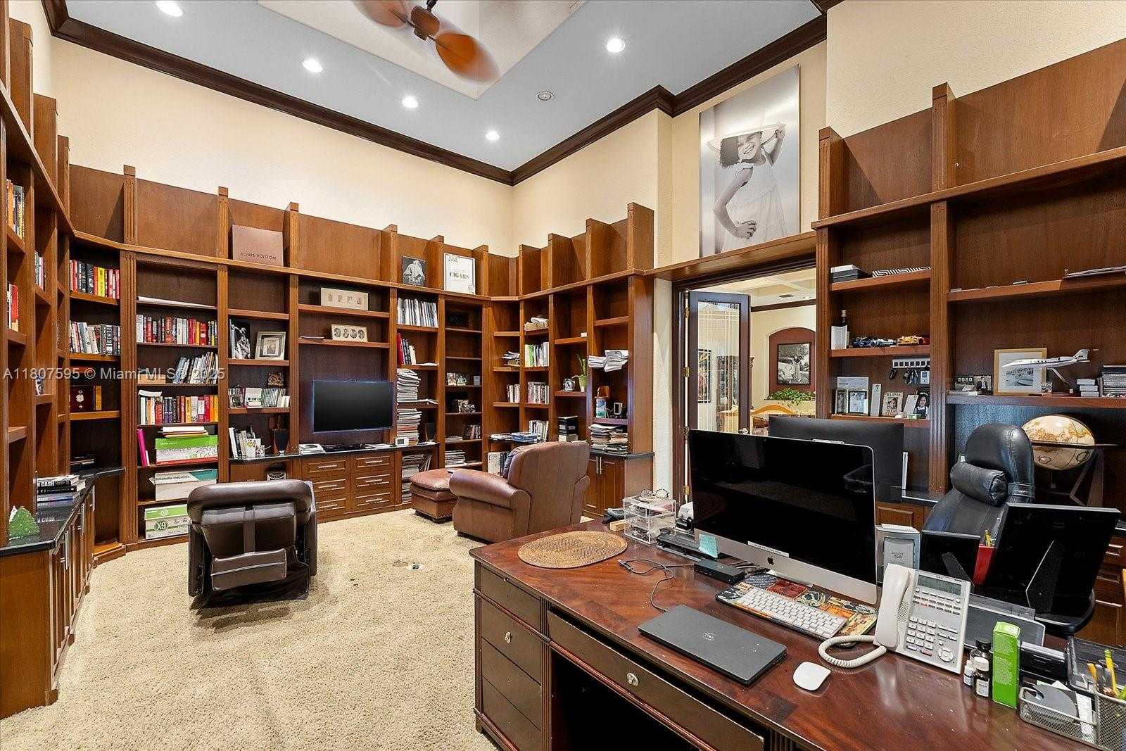 Small Image of 18451 SOUTH WEST 158TH ST, Miami Number 21