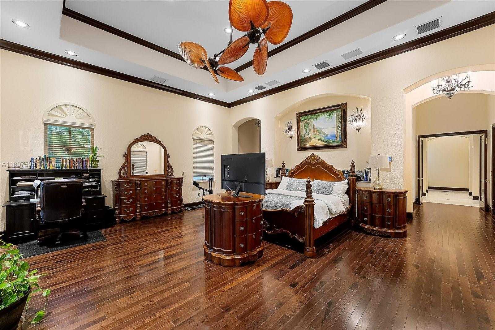 Small Image of 18451 SOUTH WEST 158TH ST, Miami Number 23