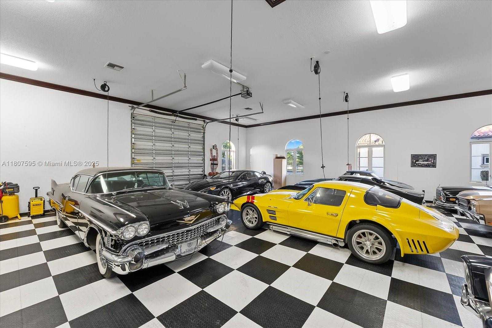 Small Image of 18451 SOUTH WEST 158TH ST, Miami Number 29