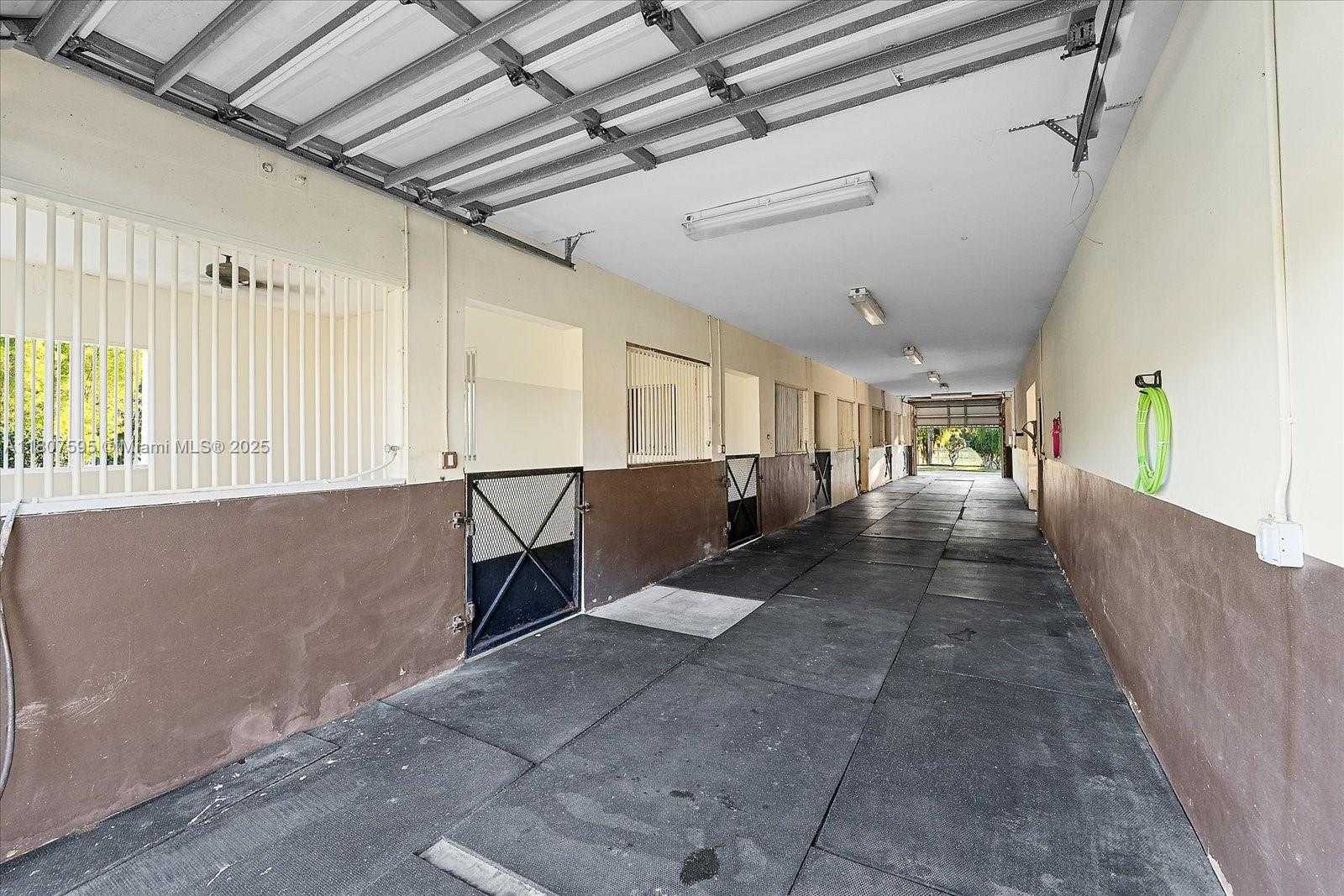Small Image of 18451 SOUTH WEST 158TH ST, Miami Number 31