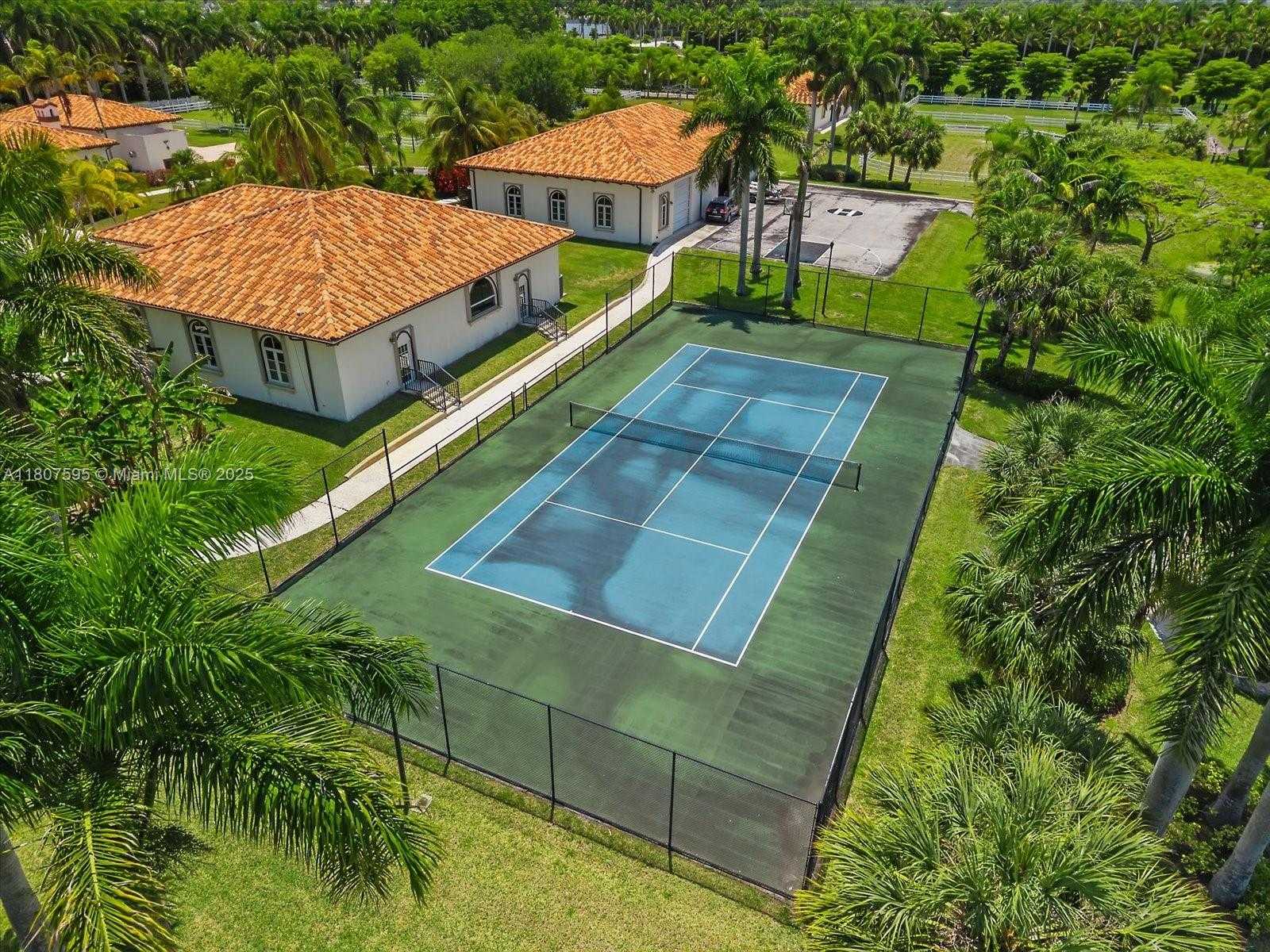 Small Image of 18451 SOUTH WEST 158TH ST, Miami Number 44