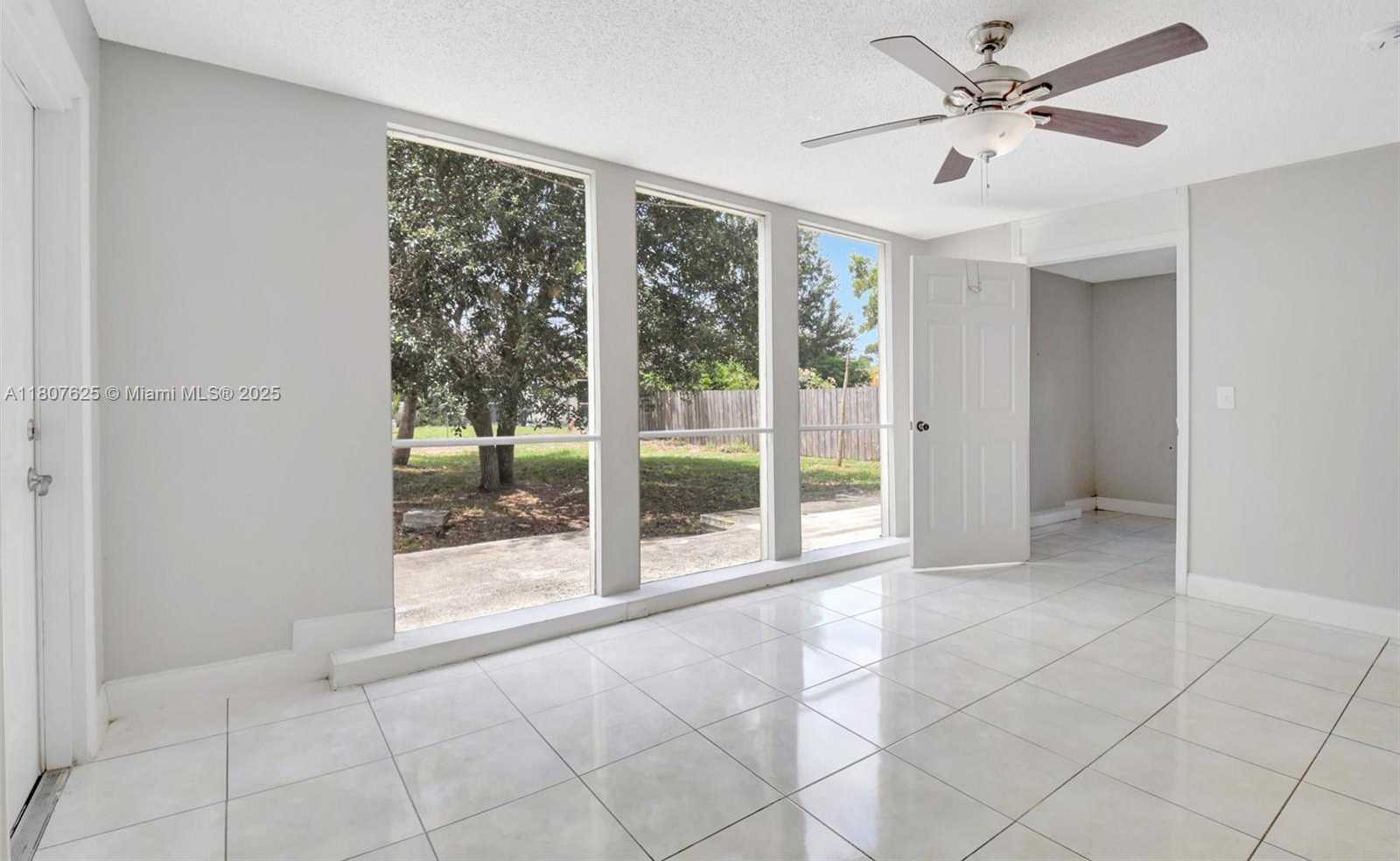 Small Image of 6160 CAMP LEE RD, West Palm Beach Number 10
