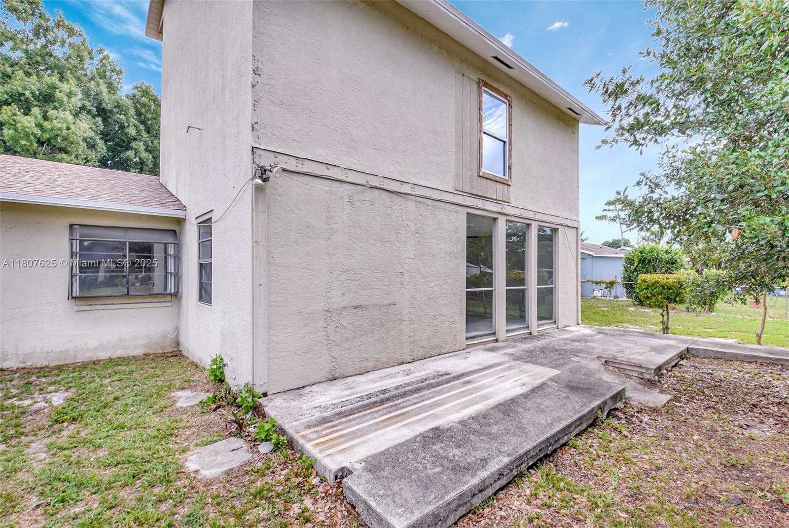 Small Image of 6160 CAMP LEE RD, West Palm Beach Number 41