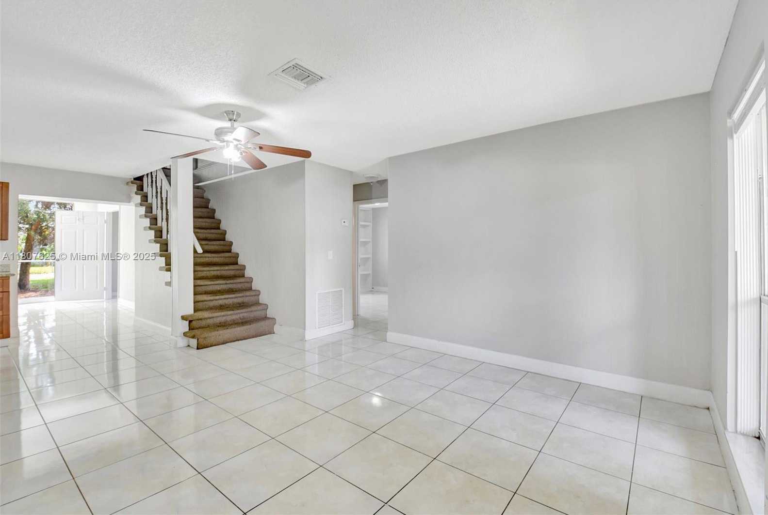 Small Image of 6160 CAMP LEE RD, West Palm Beach Number 5