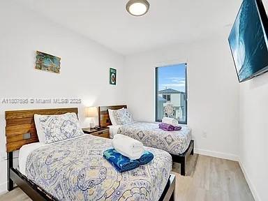 Small Image of 94825 OVERSEAS, Key Largo Number 10