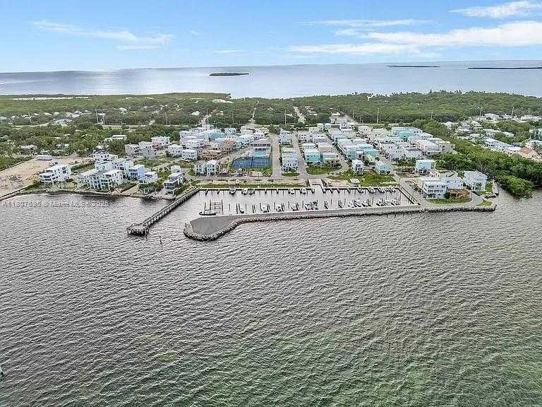 Small Image of 94825 OVERSEAS, Key Largo Number 16