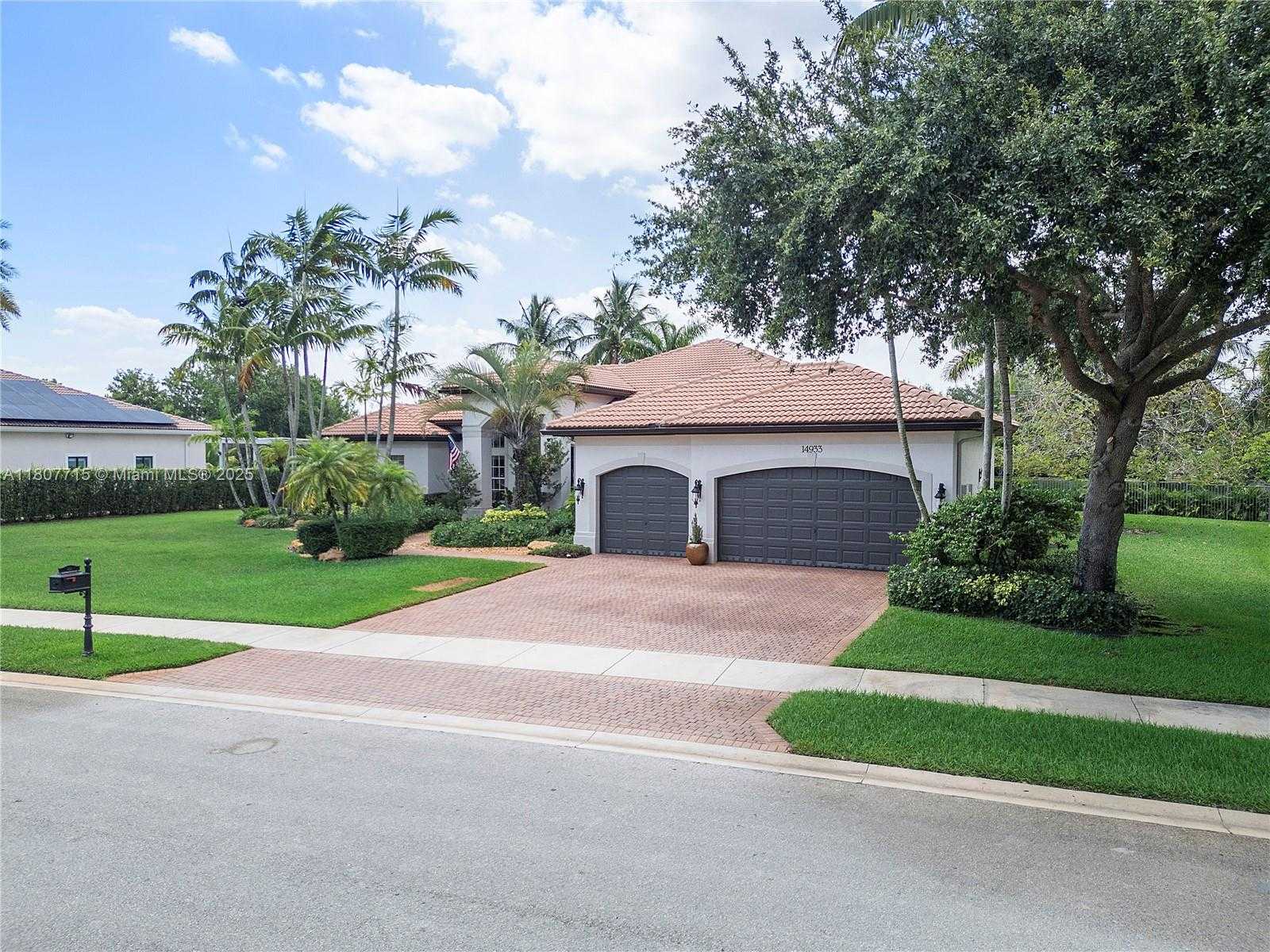 Small Image of 14933 SOUTH WEST 33RD ST, Davie Number 3