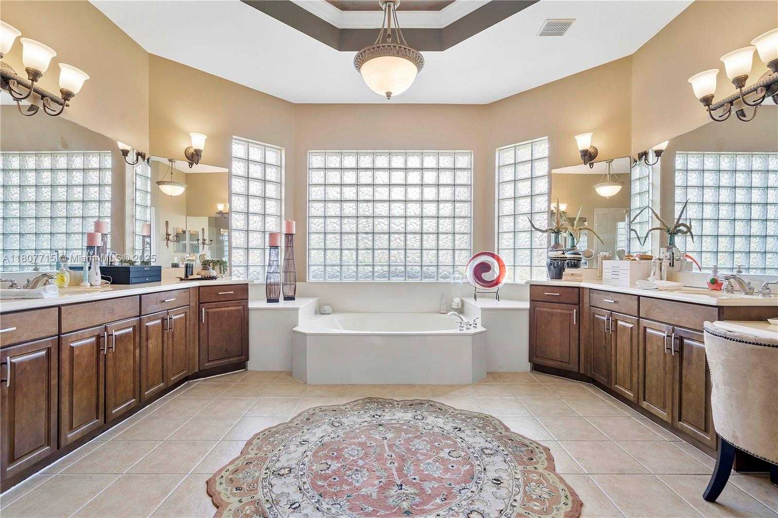 Small Image of 14933 SOUTH WEST 33RD ST, Davie Number 39