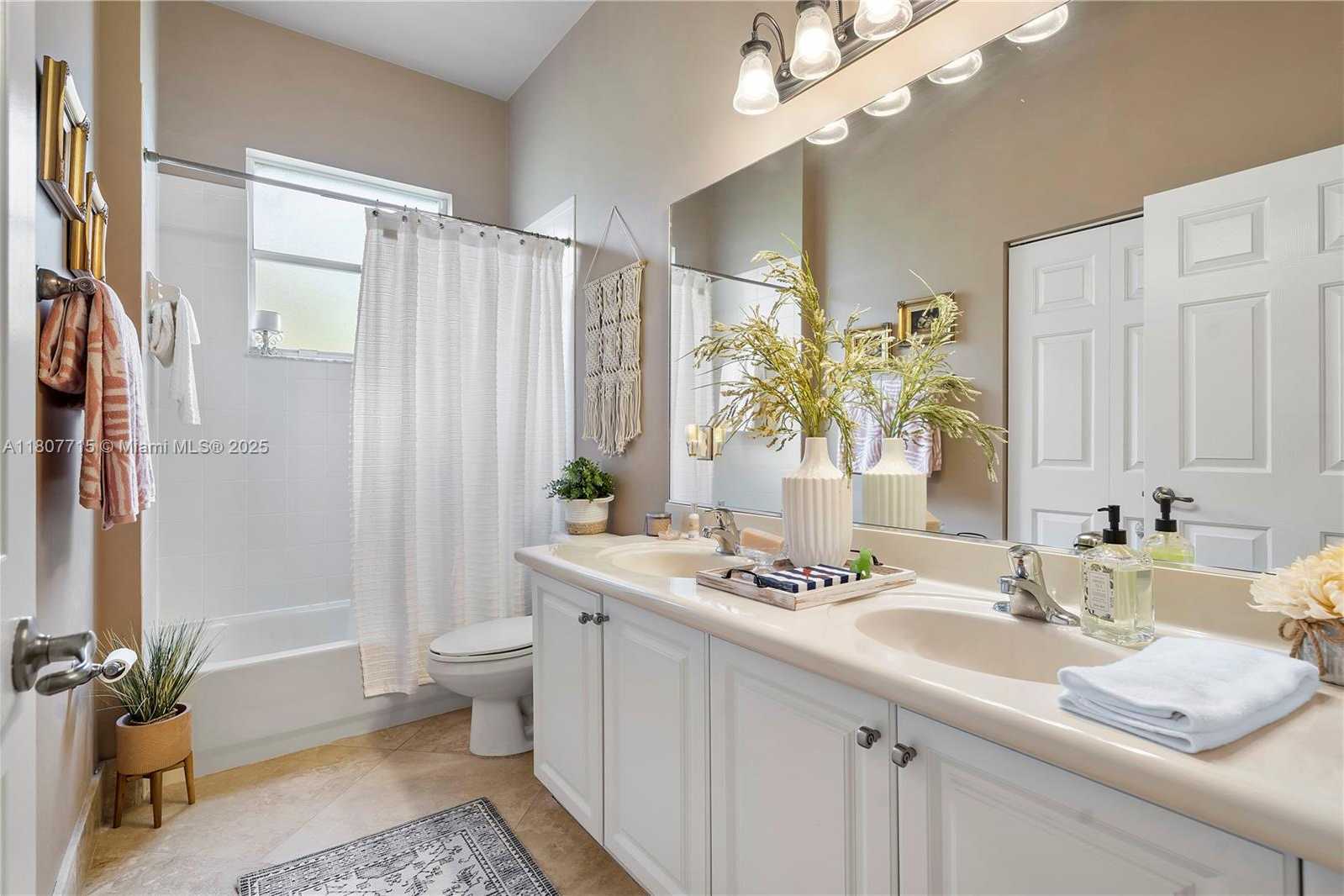 Small Image of 14933 SOUTH WEST 33RD ST, Davie Number 46