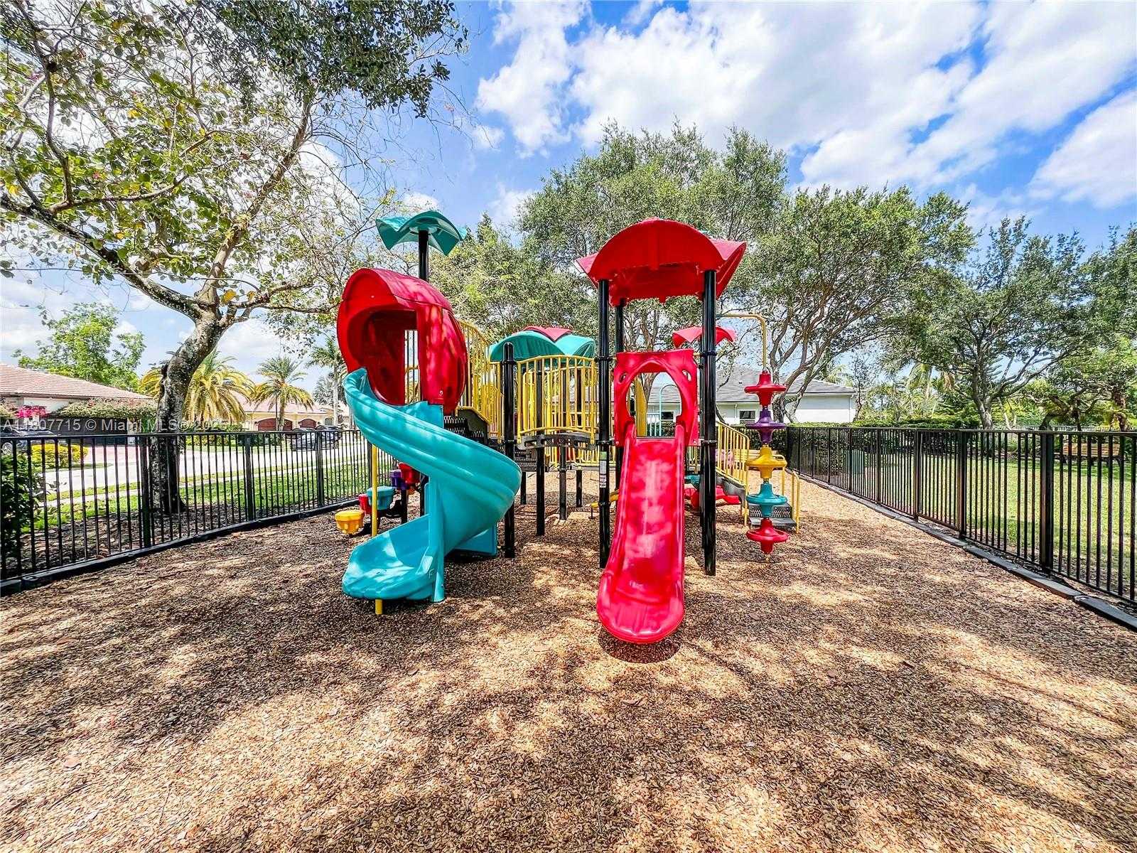 Small Image of 14933 SOUTH WEST 33RD ST, Davie Number 69