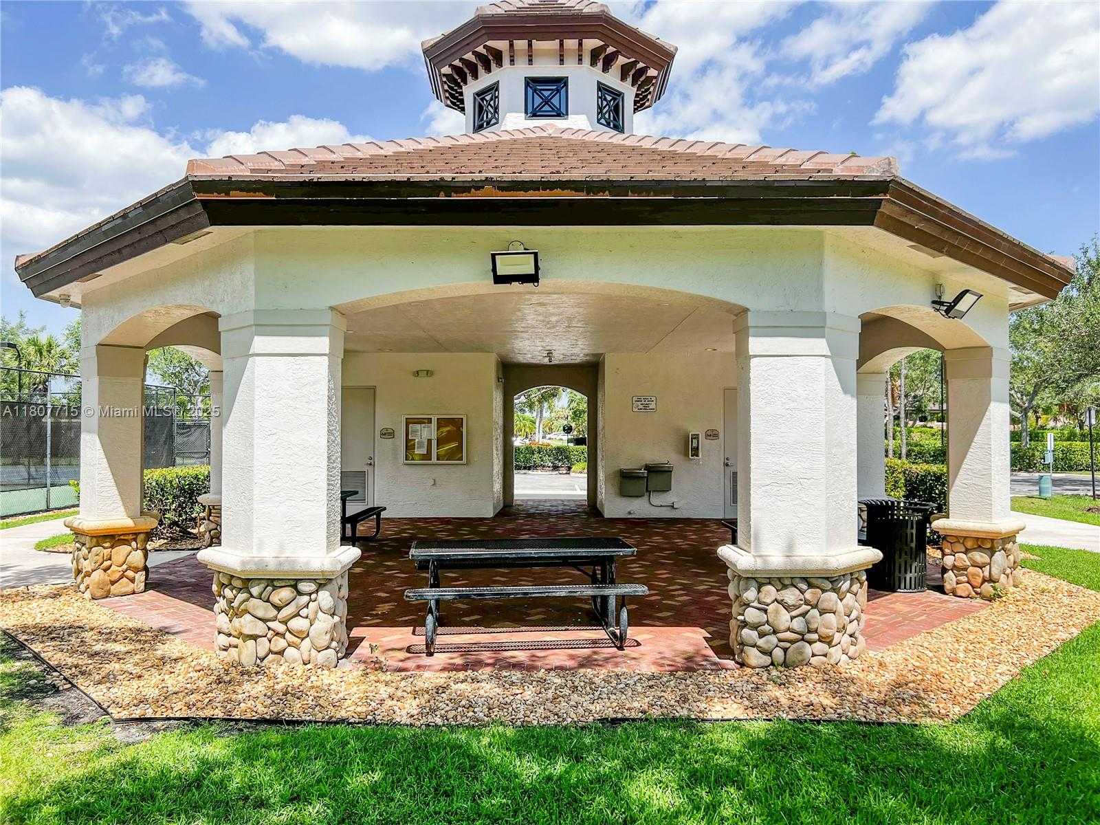 Small Image of 14933 SOUTH WEST 33RD ST, Davie Number 73