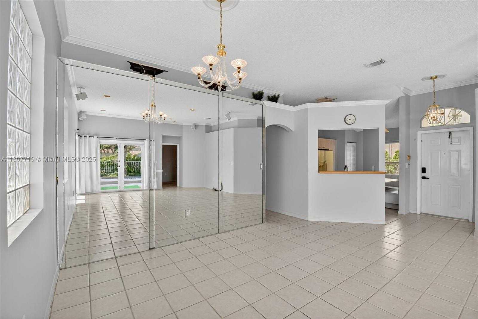 Small Image of 1150 QUEEN PALM CT, Hollywood Number 13