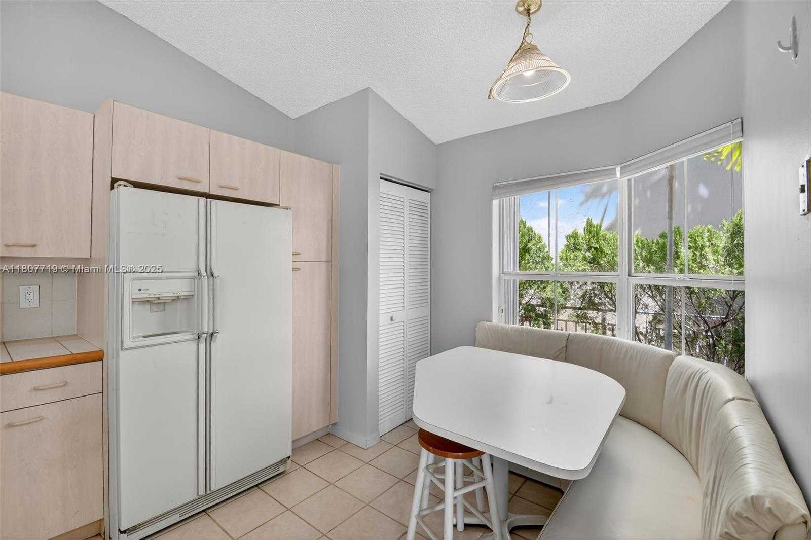 Small Image of 1150 QUEEN PALM CT, Hollywood Number 14