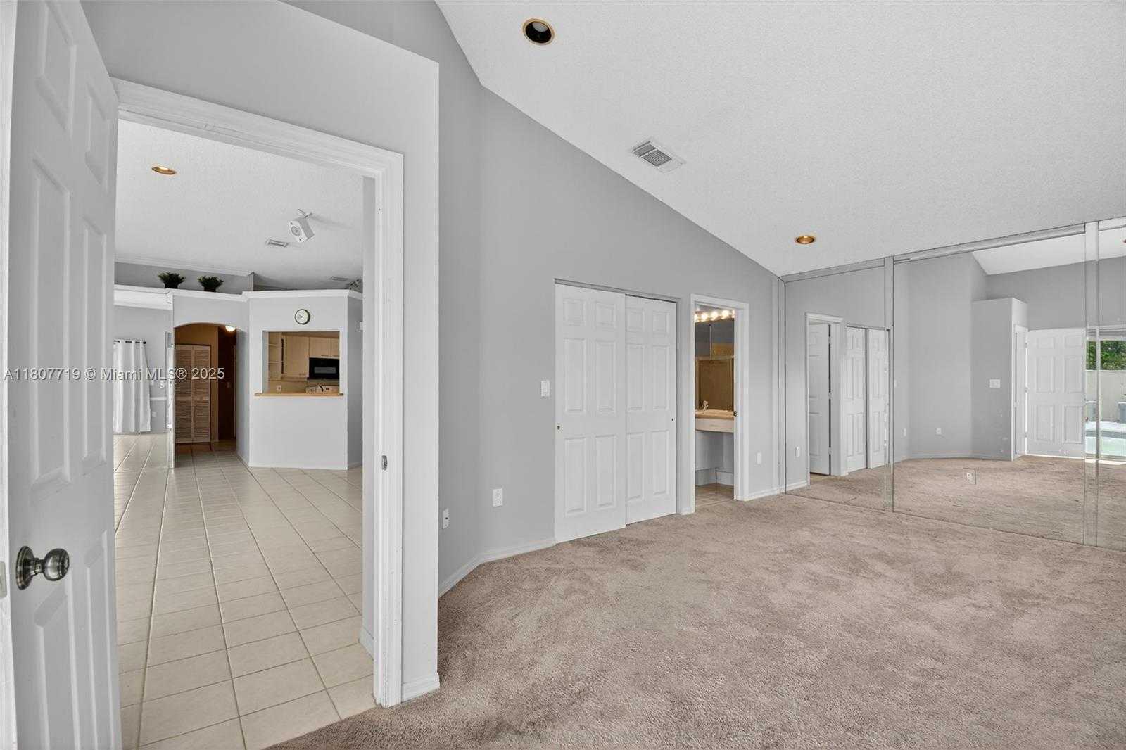 Small Image of 1150 QUEEN PALM CT, Hollywood Number 22