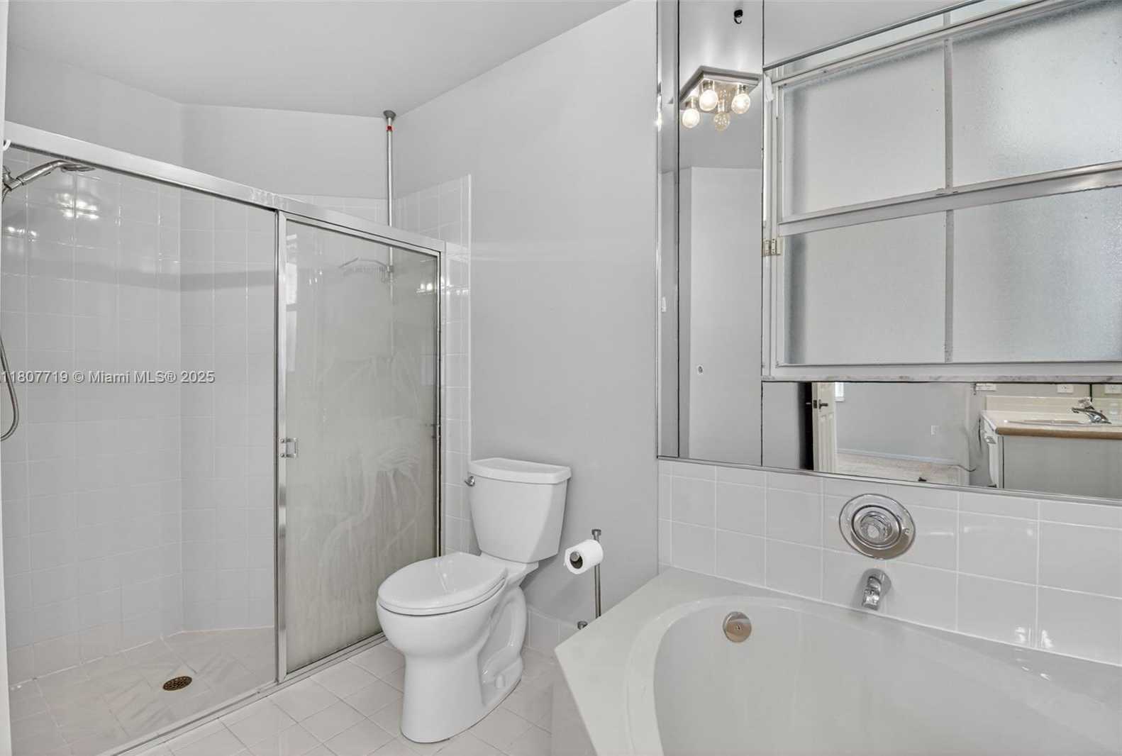 Small Image of 1150 QUEEN PALM CT, Hollywood Number 25