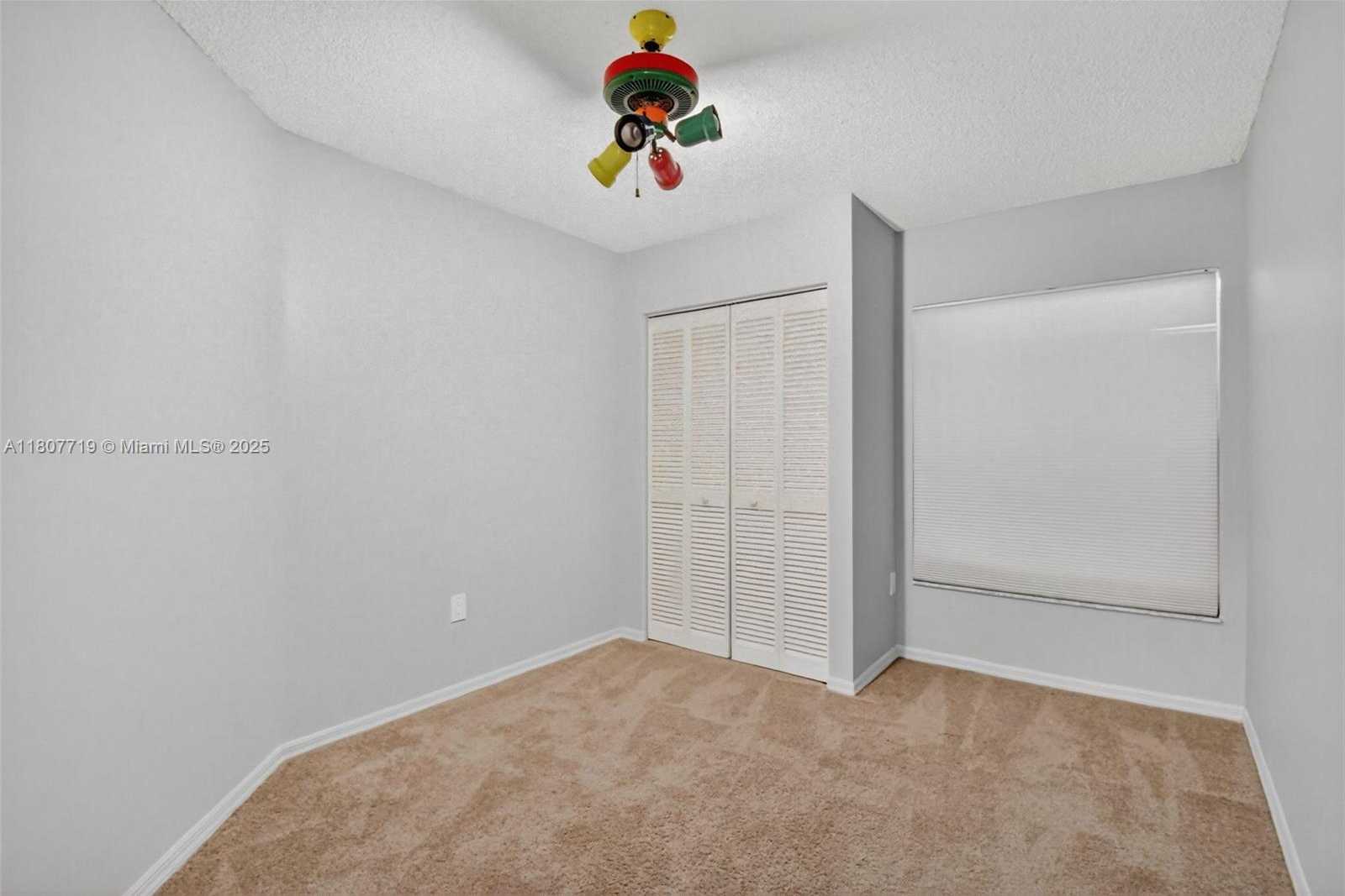 Small Image of 1150 QUEEN PALM CT, Hollywood Number 26