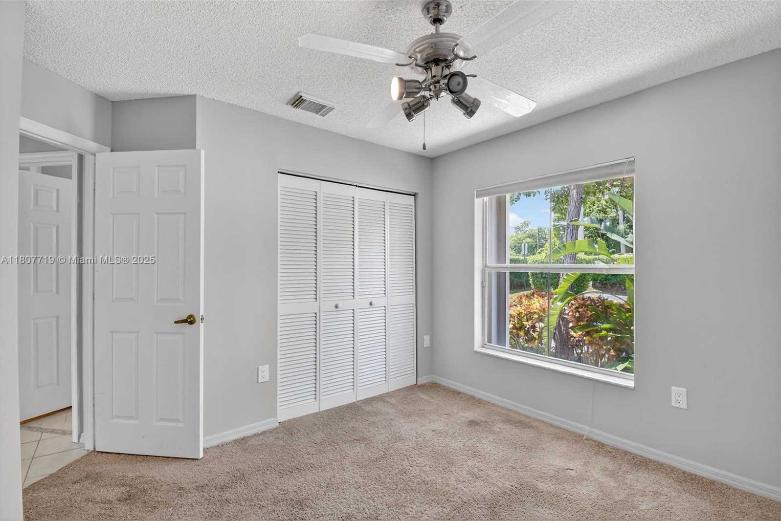 Small Image of 1150 QUEEN PALM CT, Hollywood Number 33