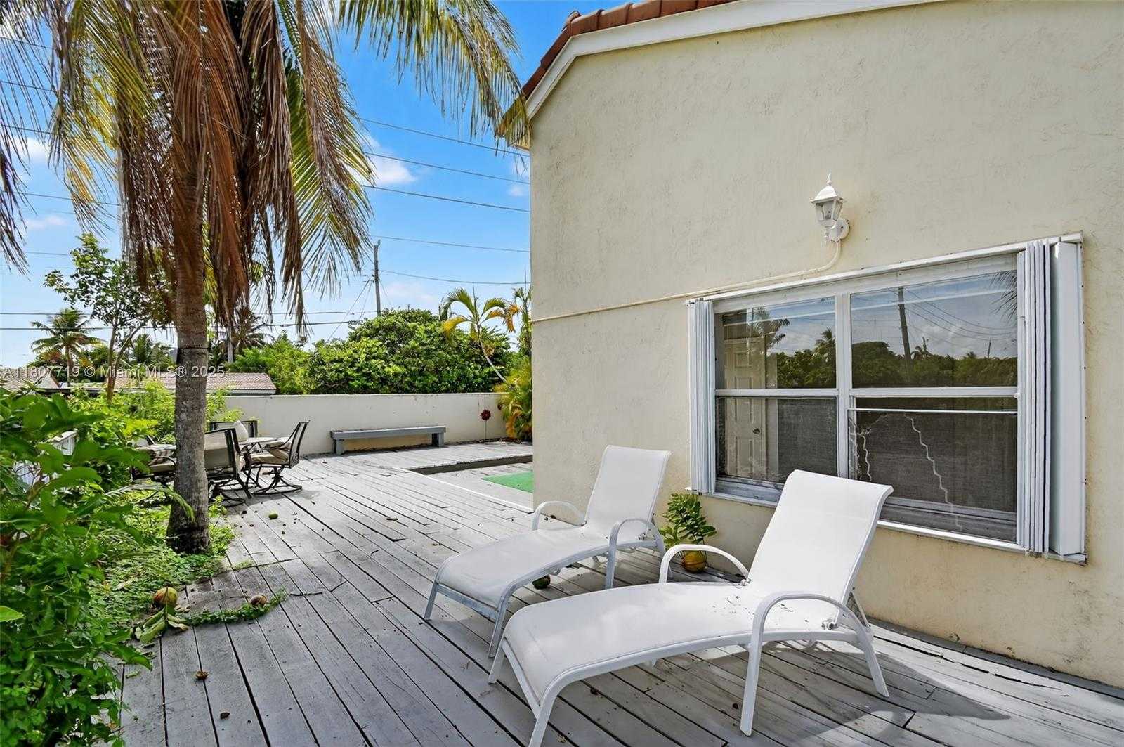 Small Image of 1150 QUEEN PALM CT, Hollywood Number 44