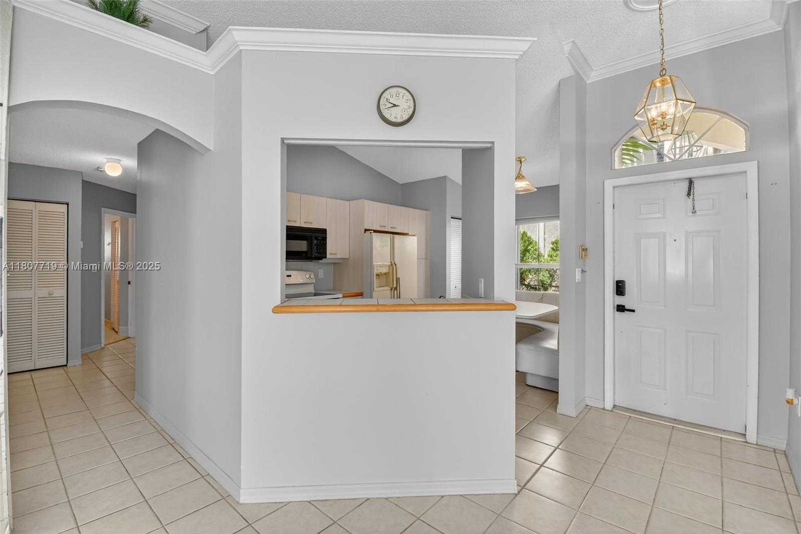 Small Image of 1150 QUEEN PALM CT, Hollywood Number 5