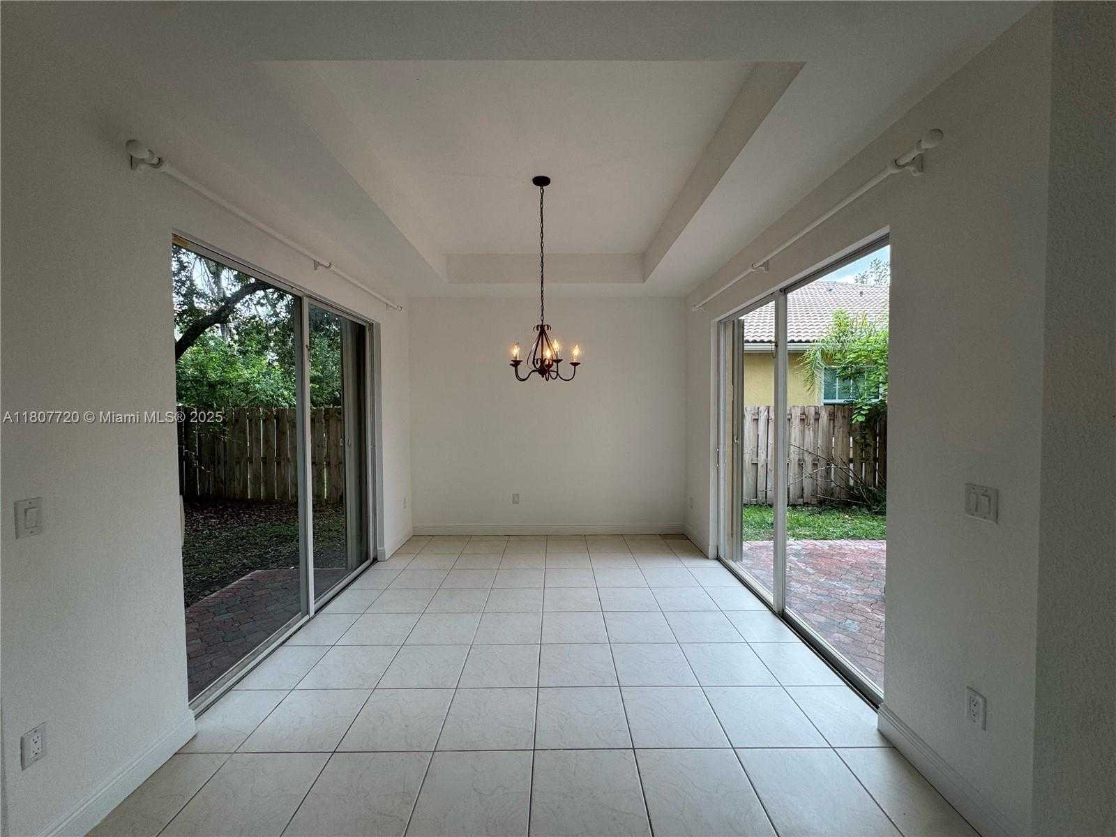 Small Image of 9058 SOUTH WEST 161ST TER, Palmetto Bay Number 10