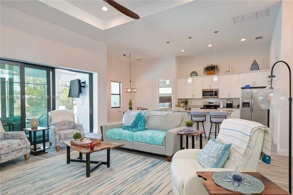 Small Image of 311 SOUTH EAST 14TH ST, Cape Coral Number 3