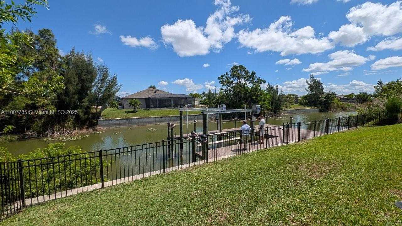 Small Image of 311 SOUTH EAST 14TH ST, Cape Coral Number 36